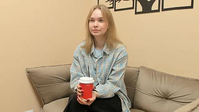 Snapshot of CortneyVacio chatting on November 2025 07:42:02 AM CortneyVacio online show from November 2025 07:42:02 AM