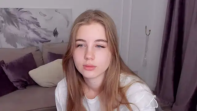 GoldenMirage online show from November 2025 04:23:02 AM