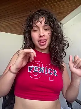 Dreana online show from February 2026 04:50:01 PM