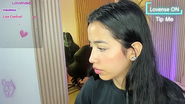 Joselyn tay online show from June 2026 12:11:01 PM