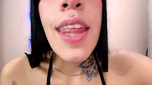 catte jensen online show from December 2025 04:33:02 AM