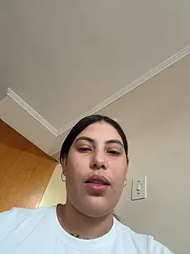 Anna Bitch Disgusting online show from March 2026 10:35:01 PM