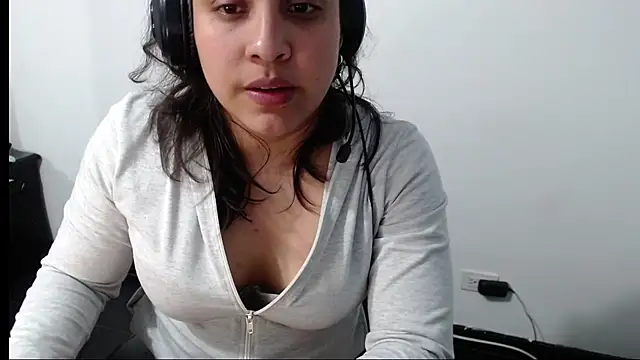 Snapshot of Little-rouse chatting on February 2026 03:45:02 AM Little-rouse online show from February 2026 03:45:02 AM