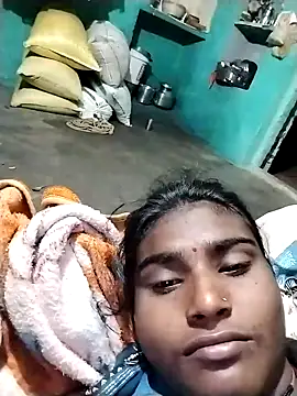 Big Lovexx online show from February 2026 09:11:01 PM