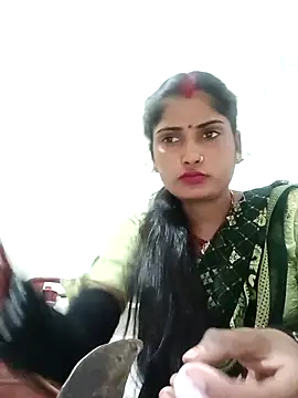 Snapshot of Pushpa_hotty chatting on December 2025 02:40:02 AM Pushpa hotty online show from December 2025 02:40:02 AM