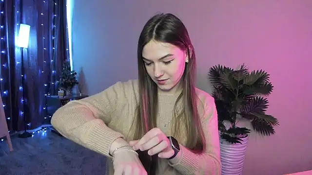 luna lust 212 online show from February 2026 12:12:01 PM