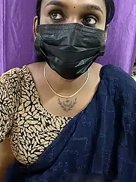 Snapshot of Dharshini98 chatting on November 2025 01:00:02 PM Dharshini98 online show from November 2025 01:00:02 PM