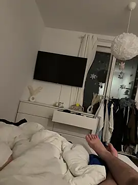 latina w19 online show from December 2025 11:32:01 PM