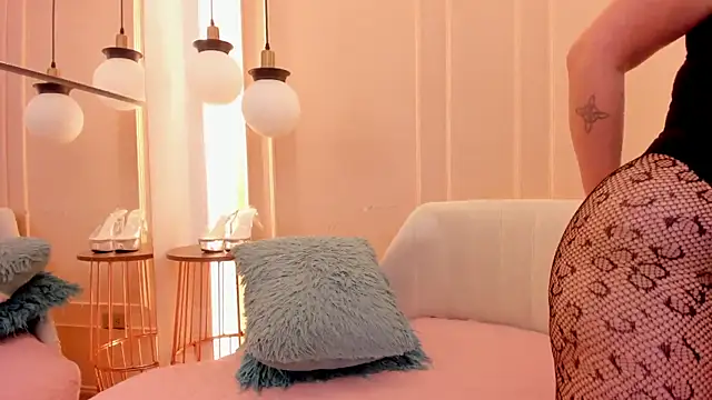 CarolinnaSaenz online show from March 2026 11:22:02 AM