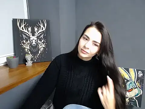 divina kira online show from November 2025 08:02:02 AM