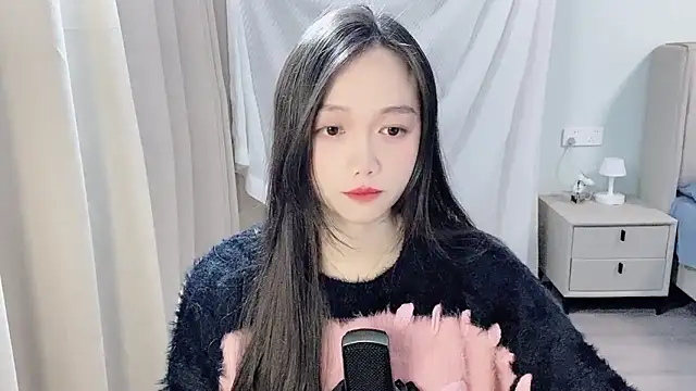 BoiI2u online show from December 2025 03:17:01 PM