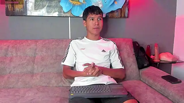 Snapshot of Carl-Milton chatting on November 2025 12:37:02 PM Carl-Milton online show from November 2025 12:37:02 PM