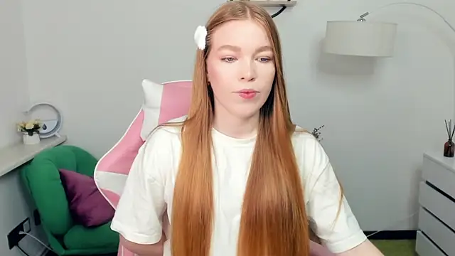 Snapshot of LavetaShiroma chatting on November 2025 08:13:02 PM LavetaShiroma online show from November 2025 08:13:02 PM