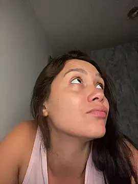 carolsapequinha online show from February 2026 11:01:02 PM