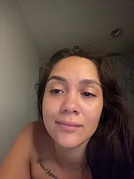 carolsapequinha online show from April 2026 08:33:02 AM