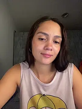 carolsapequinha online show from April 2026 10:37:02 AM