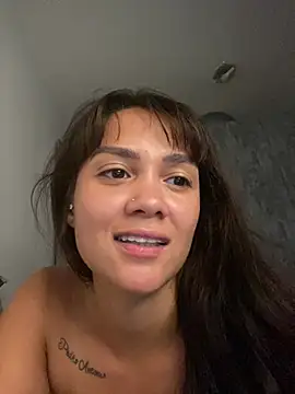 carolsapequinha online show from April 2026 03:40:02 PM