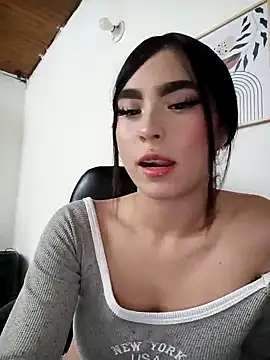 Snapshot of Irina_Fernandez chatting on November 2025 07:24:02 PM Irina Fernandez online show from November 2025 07:24:02 PM