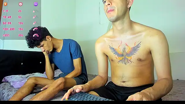 kaiborman00 online show from January 2026 12:32:02 PM