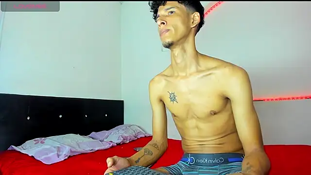 kaiborman00 online show from February 2026 02:53:02 AM