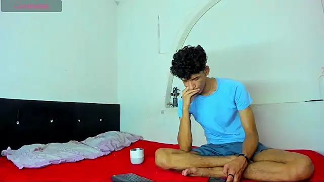 kaiborman00 online show from March 2026 03:01:02 AM