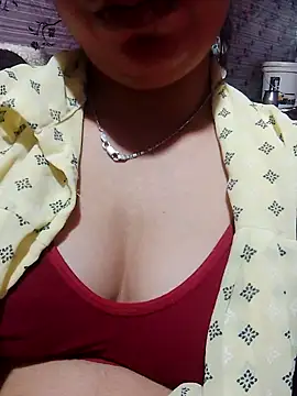 isha sharma2002 online show from November 2025 03:27:01 PM