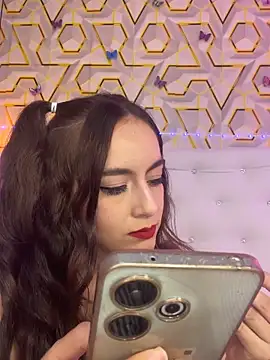 MelanyyJhonson15 online show from December 2025 11:31:02 PM