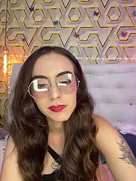 MelanyyJhonson15 online show from April 2026 06:19:01 AM