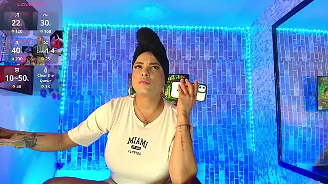 TAYLOR S7 online show from March 2026 09:20:01 PM