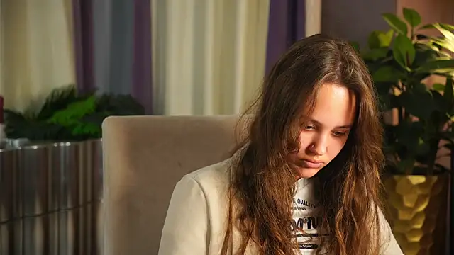 Snapshot of AlesiaTouhey chatting on November 2025 12:00:02 PM AlesiaTouhey online show from November 2025 12:00:02 PM