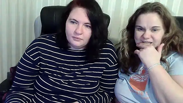 HollyXXEva online show from November 2025 12:38:01 PM