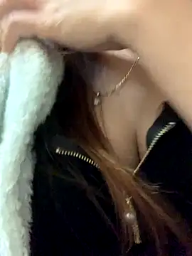 Diana-sexyy online show from November 2025 06:01:01 PM