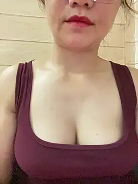 Snapshot of Diana-sexyy chatting on June 2026 02:43:02 PM Diana-sexyy online show from June 2026 02:43:02 PM
