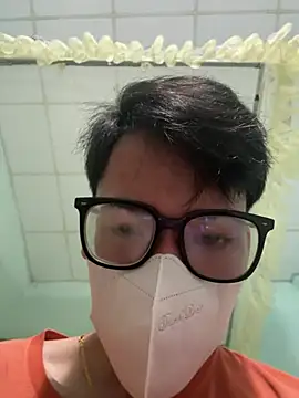 Snapshot of MEFUN- chatting on February 2026 04:32:01 AM MEFUN- online show from February 2026 04:32:01 AM