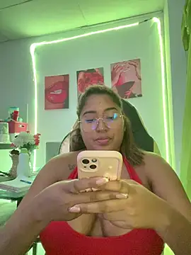 Snapshot of morena-2025 chatting on May 2026 02:20:02 AM morena-2025 online show from May 2026 02:20:02 AM