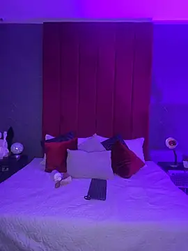 GinebraBelucci online show from November 2025 02:17:02 AM