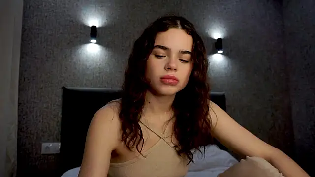 lindaTT online show from December 2025 01:09:01 PM