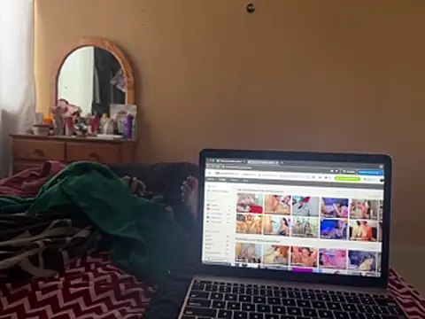 manrrique4567 online show from February 2026 04:05:02 PM