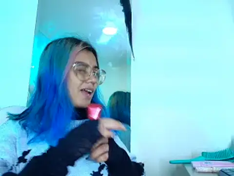 Snapshot of tsuky_nekoo chatting on November 2025 01:11:01 AM tsuky nekoo online show from November 2025 01:11:01 AM