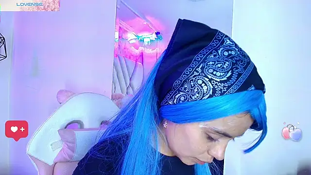 Snapshot of tsuky_nekoo chatting on November 2025 02:10:01 AM tsuky nekoo online show from November 2025 02:10:01 AM