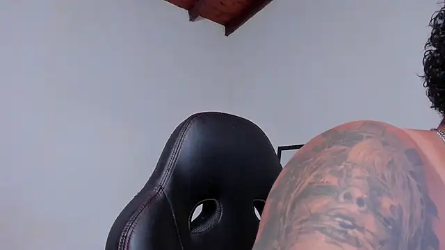 LuigiVitale 1 online show from March 2026 01:10:01 AM