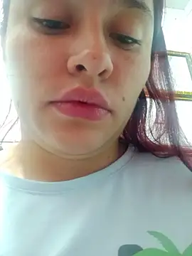 Snapshot of swetttmomy chatting on November 2025 01:39:02 AM swetttmomy online show from November 2025 01:39:02 AM