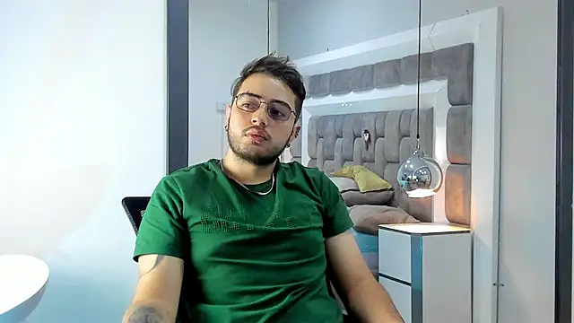 Ethan Greys online show from November 2025 02:55:01 AM