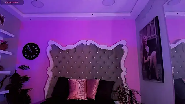 Snapshot of LeslieAmor1 chatting on November 2025 06:01:01 AM LeslieAmor1 online show from November 2025 06:01:01 AM