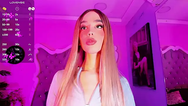 Snapshot of LeslieAmor1 chatting on November 2025 05:39:01 AM LeslieAmor1 online show from November 2025 05:39:01 AM