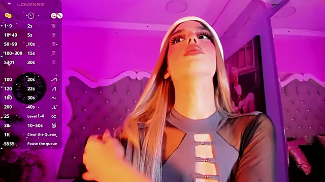 Snapshot of LeslieAmor1 chatting on November 2025 06:14:02 AM LeslieAmor1 online show from November 2025 06:14:02 AM