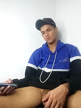 Luigi cumming1 online show from November 2025 05:29:01 AM