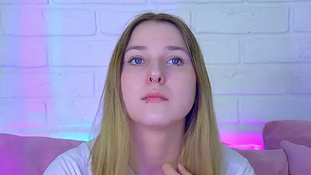 TinnaBurton online show from March 2026 04:33:02 PM