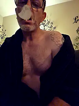 Snapshot of longsmooth4u chatting on November 2025 08:47:01 AM longsmooth4u online show from November 2025 08:47:01 AM