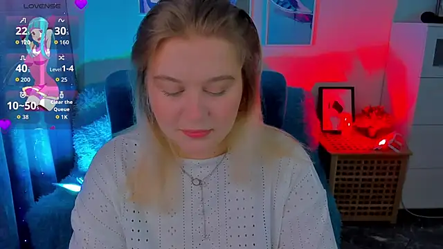 LouiseMous online show from November 2025 09:16:01 PM